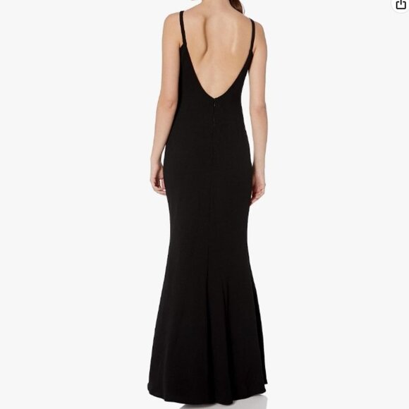 CALVIN KLEIN Crepe Halter Gown, NWT, Size 14 - Picture 2 of 9